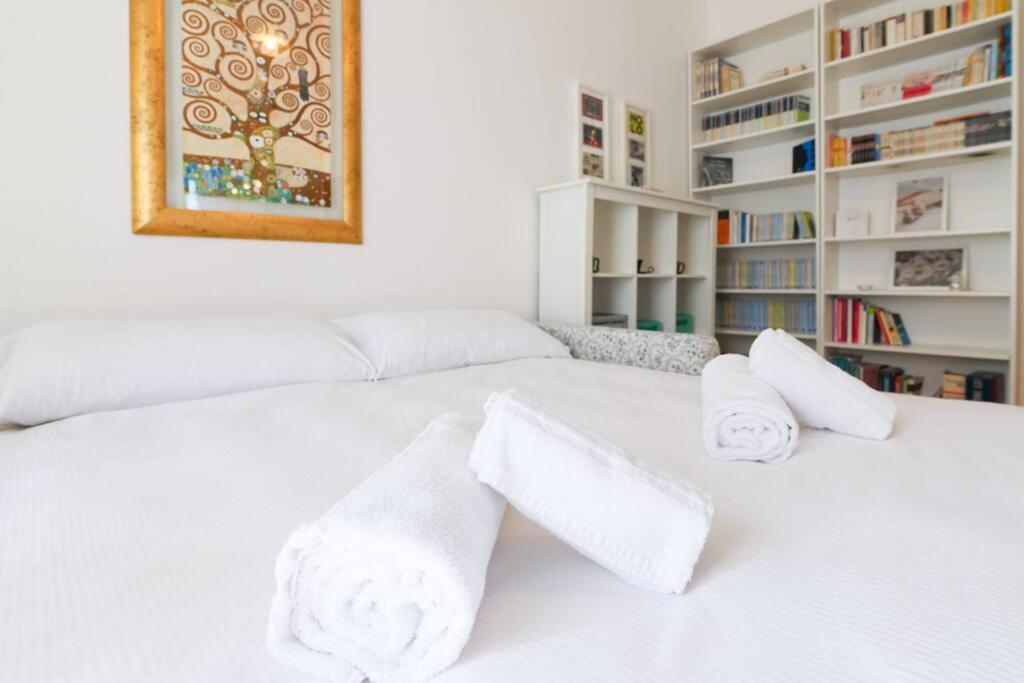 Primopiano - Rinuccini Apartment Milan Bagian luar foto