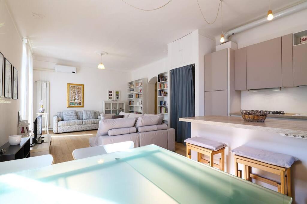 Primopiano - Rinuccini Apartment Milan Bagian luar foto