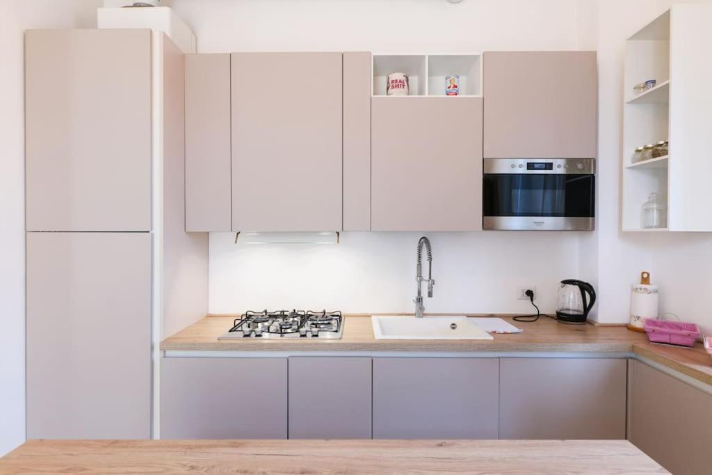 Primopiano - Rinuccini Apartment Milan Bagian luar foto