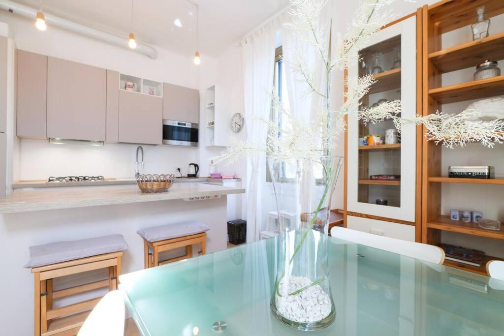 Primopiano - Rinuccini Apartment Milan Bagian luar foto