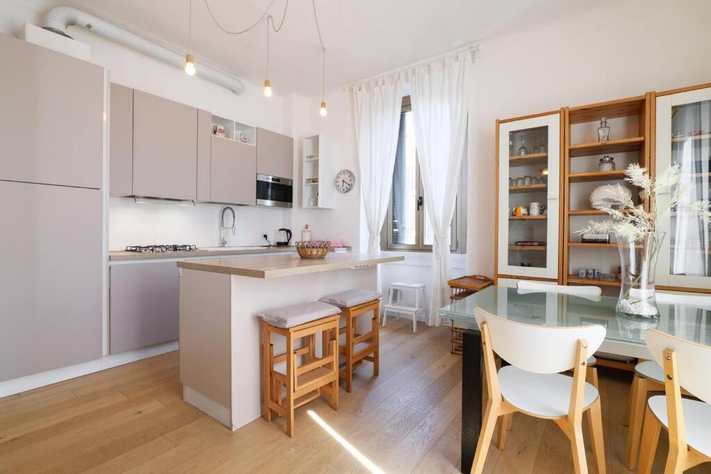 Primopiano - Rinuccini Apartment Milan Bagian luar foto