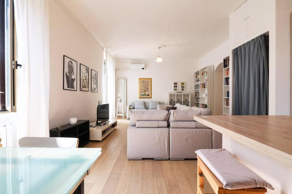 Primopiano - Rinuccini Apartment Milan Bagian luar foto