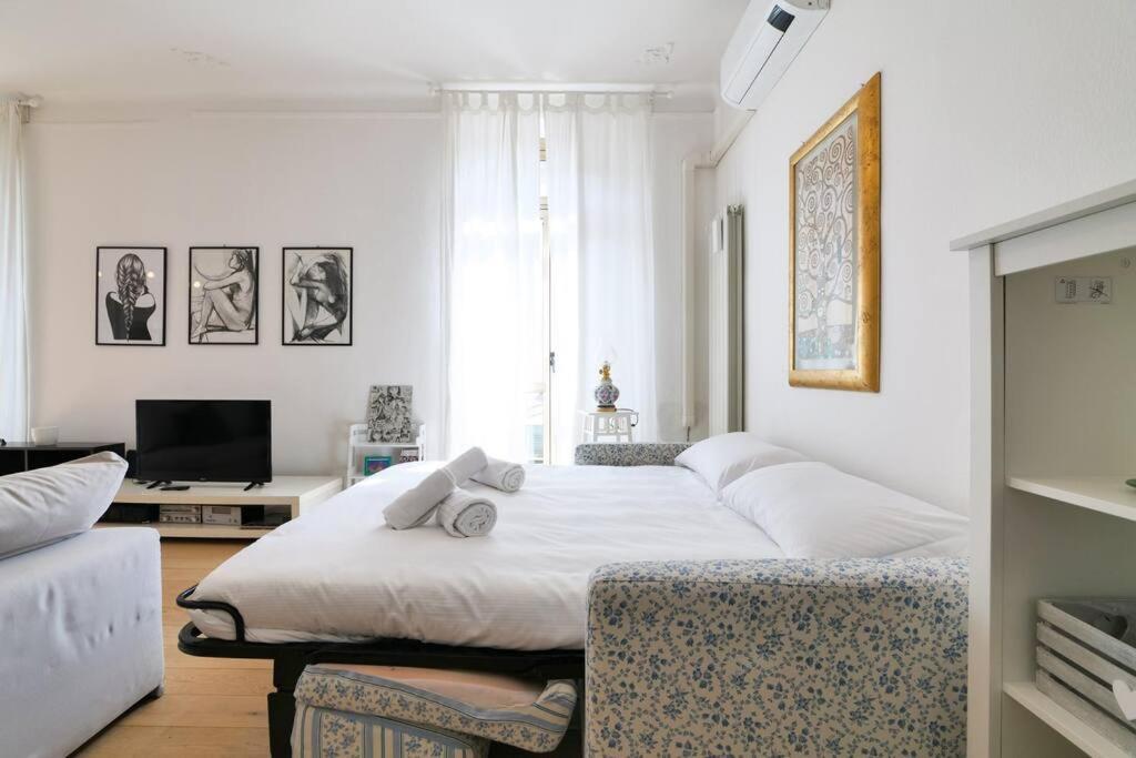 Primopiano - Rinuccini Apartment Milan Bagian luar foto